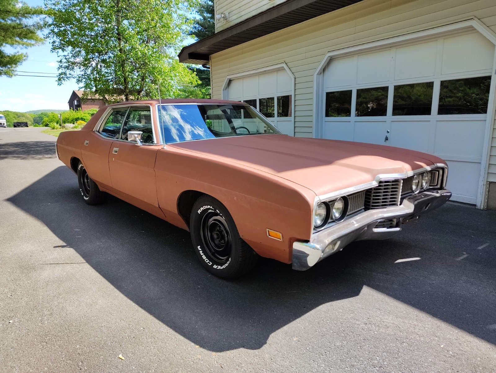 Ford-LTD-1972-Sedan-Green