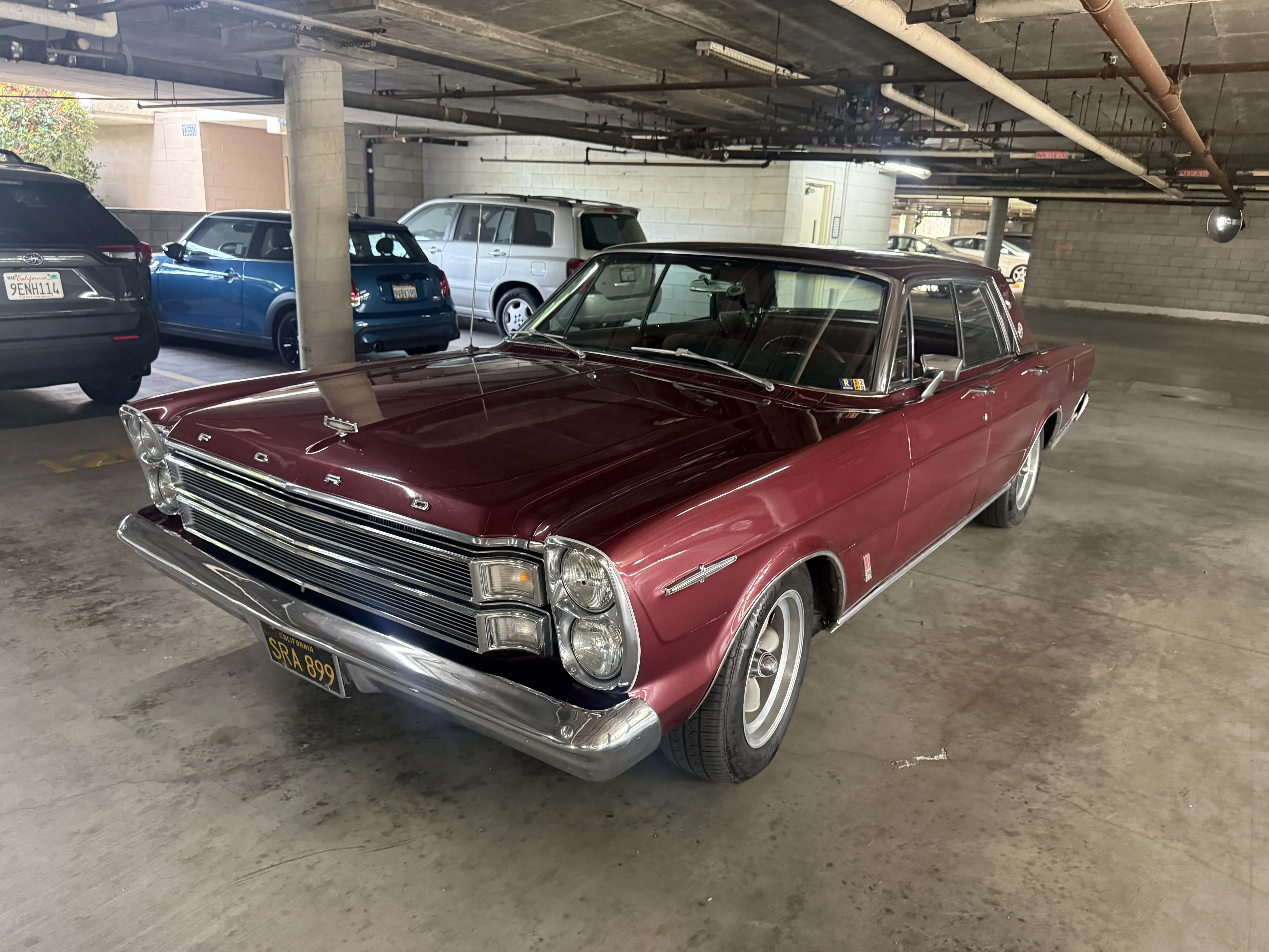 Ford-Ltd-s-sedan-1966-Burgundy-Burgundy