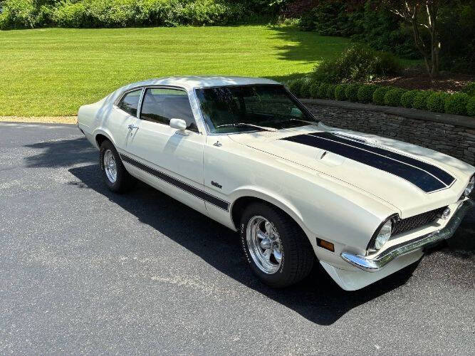 Ford-Maverick-1971-White