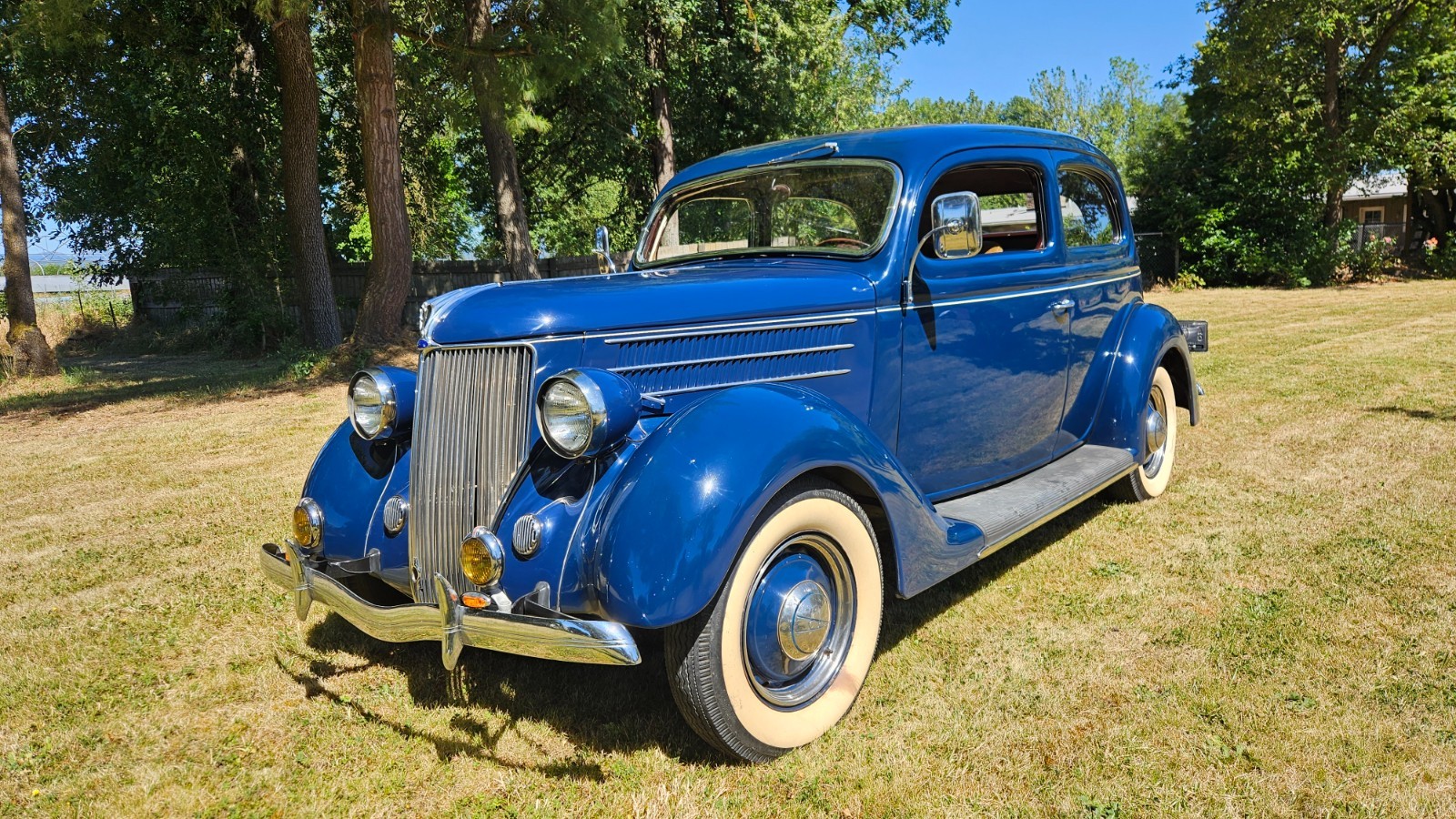 Ford-Model-68-1936-Sedan-Tan