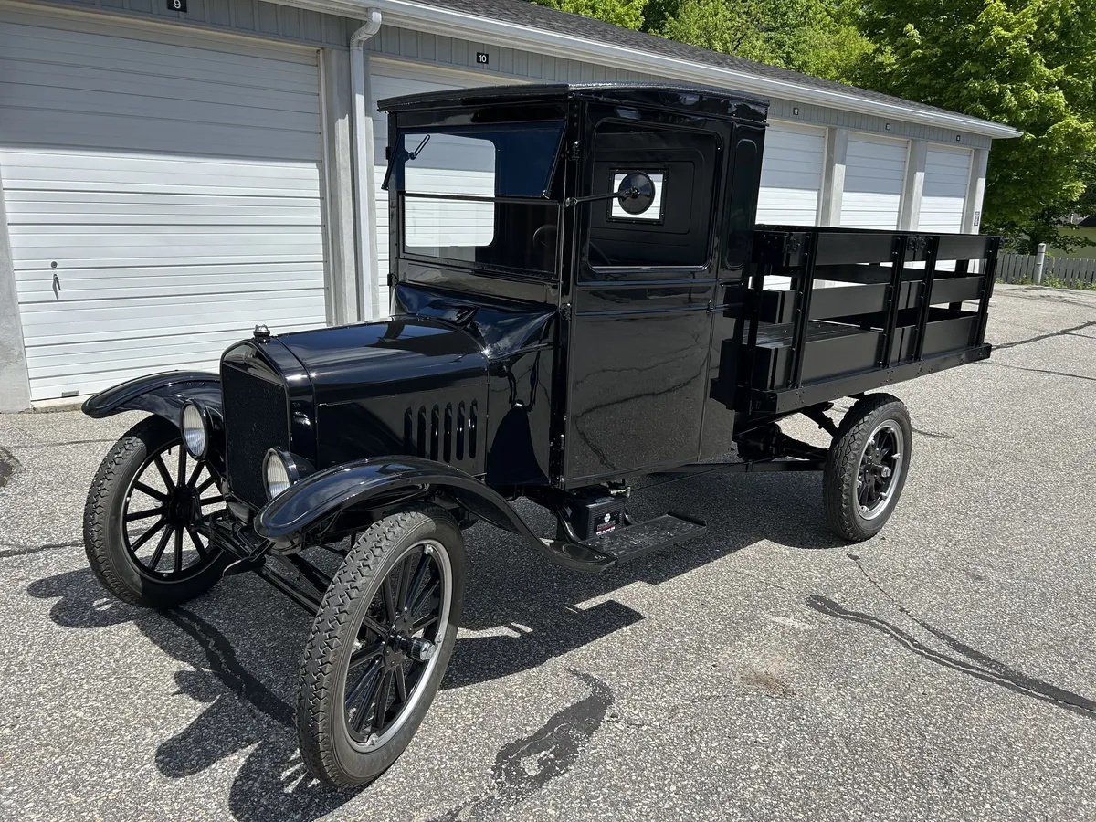 Ford-Model-tt-1926-Bllack-Black