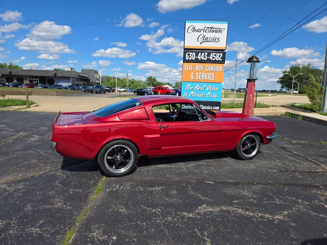 Ford-Mustang-1965-Red-Black