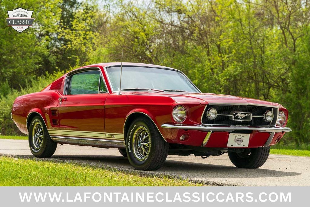 Ford-Mustang-1967-Fastback-Black
