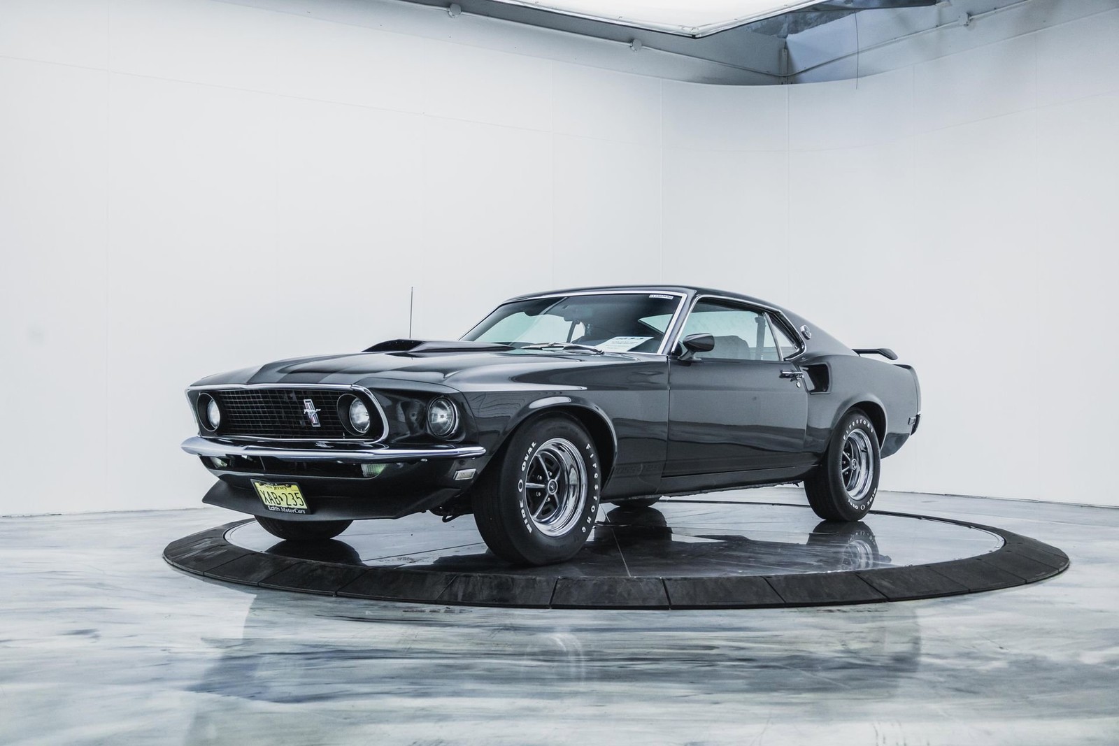 Ford-Mustang-1969-Fastback-Black
