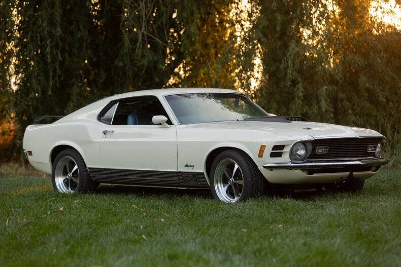 Ford-Mustang-1970-White-Blue