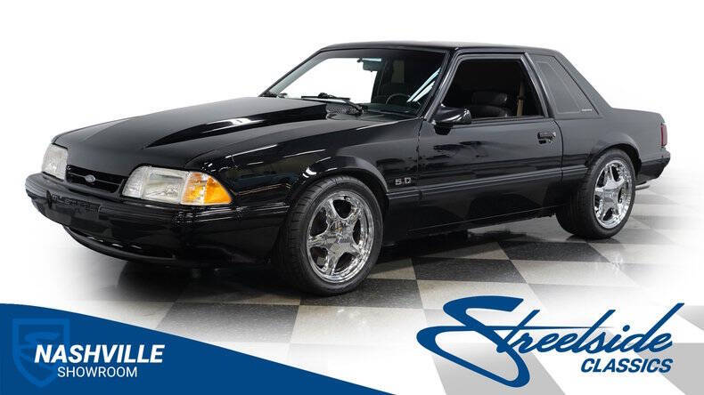 Ford-Mustang-1990-Black-Black