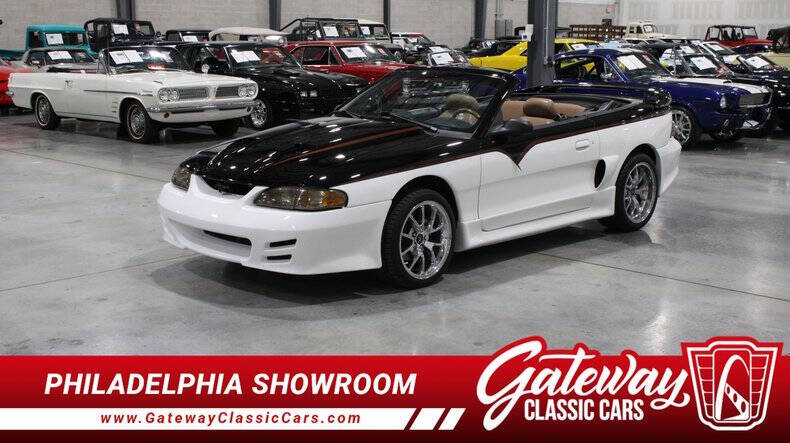 Ford-Mustang-1995-WhiteBlack-Tan-amp-Black