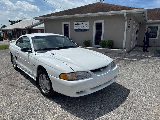Ford-Mustang-1996-White-Tan