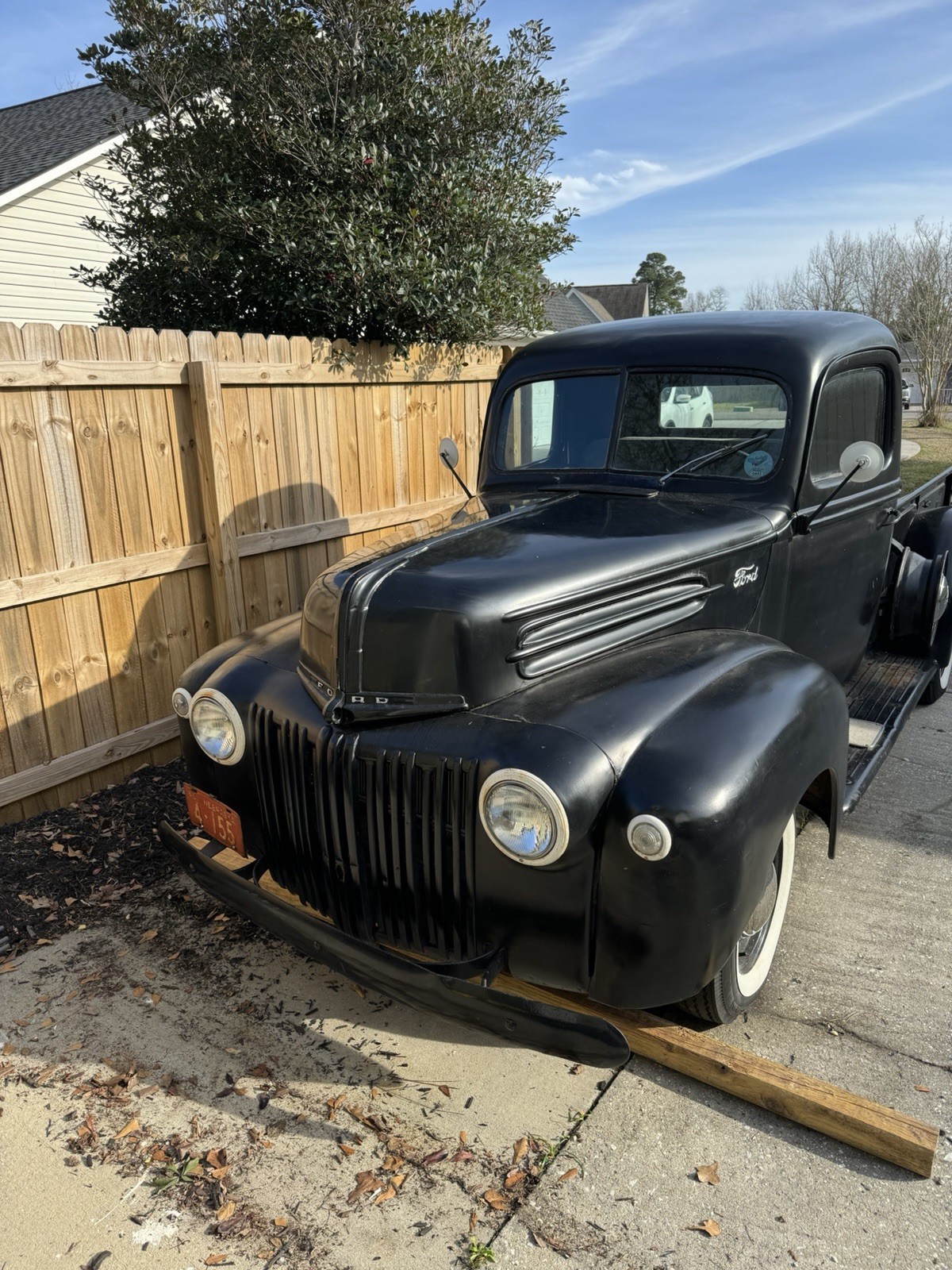 Ford-Other-Pickups-1946-Standard-Cab-Pickup