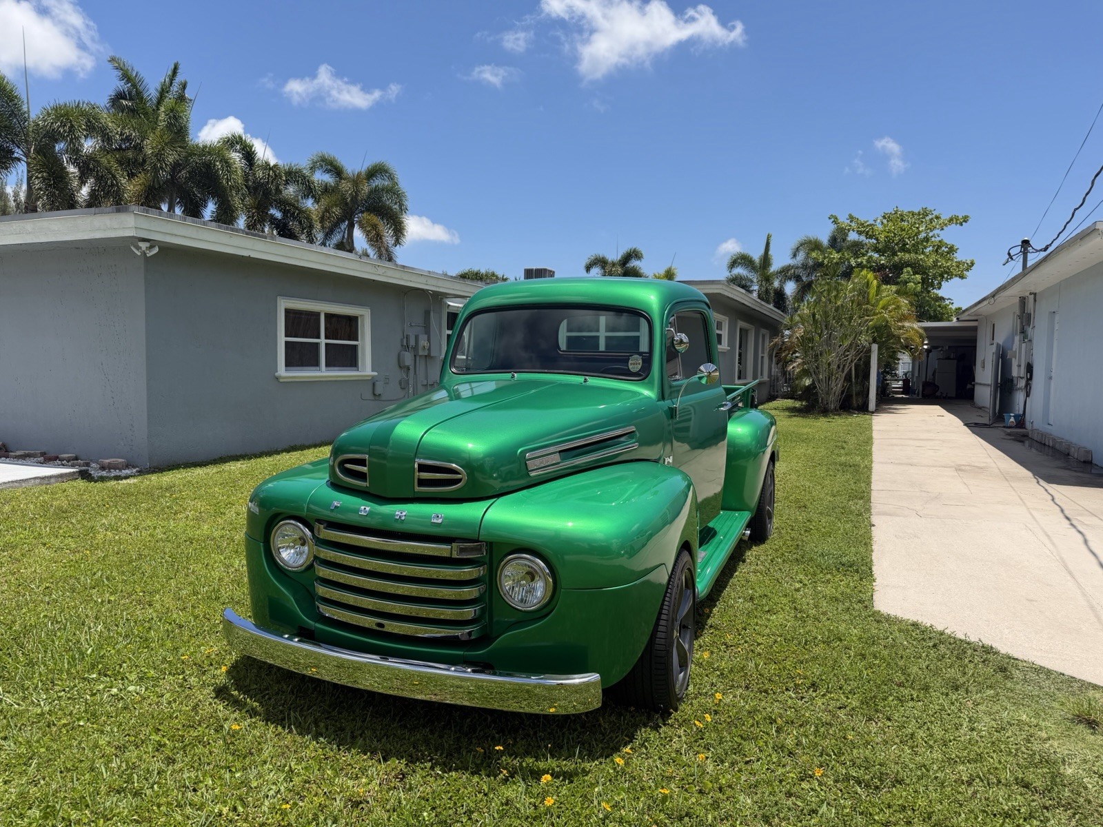 Ford-Other-Pickups-1948-Tan