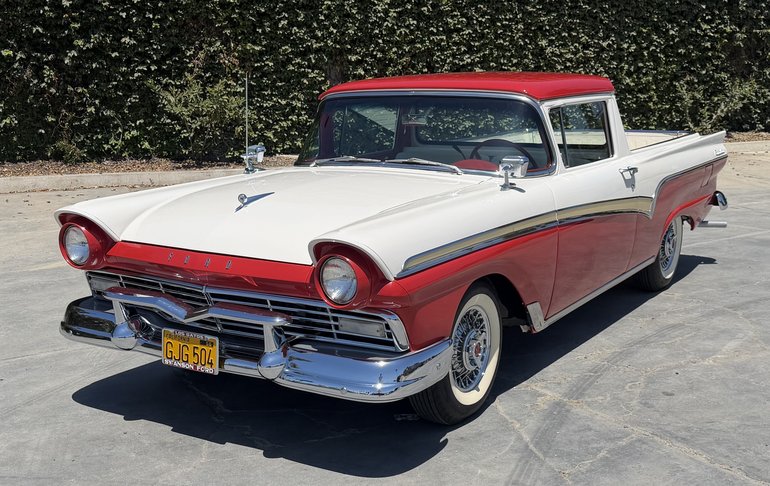 Ford-Ranchero-1957-Red-amp-White-Red-amp-White