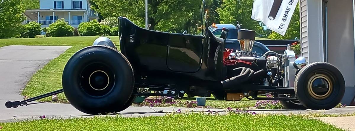 Ford-T-bucket-1923-black