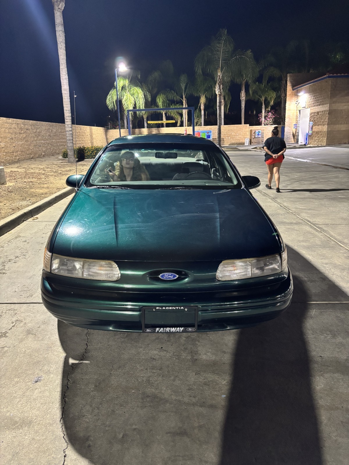 Ford-Taurus-1993-Sedan-Gray