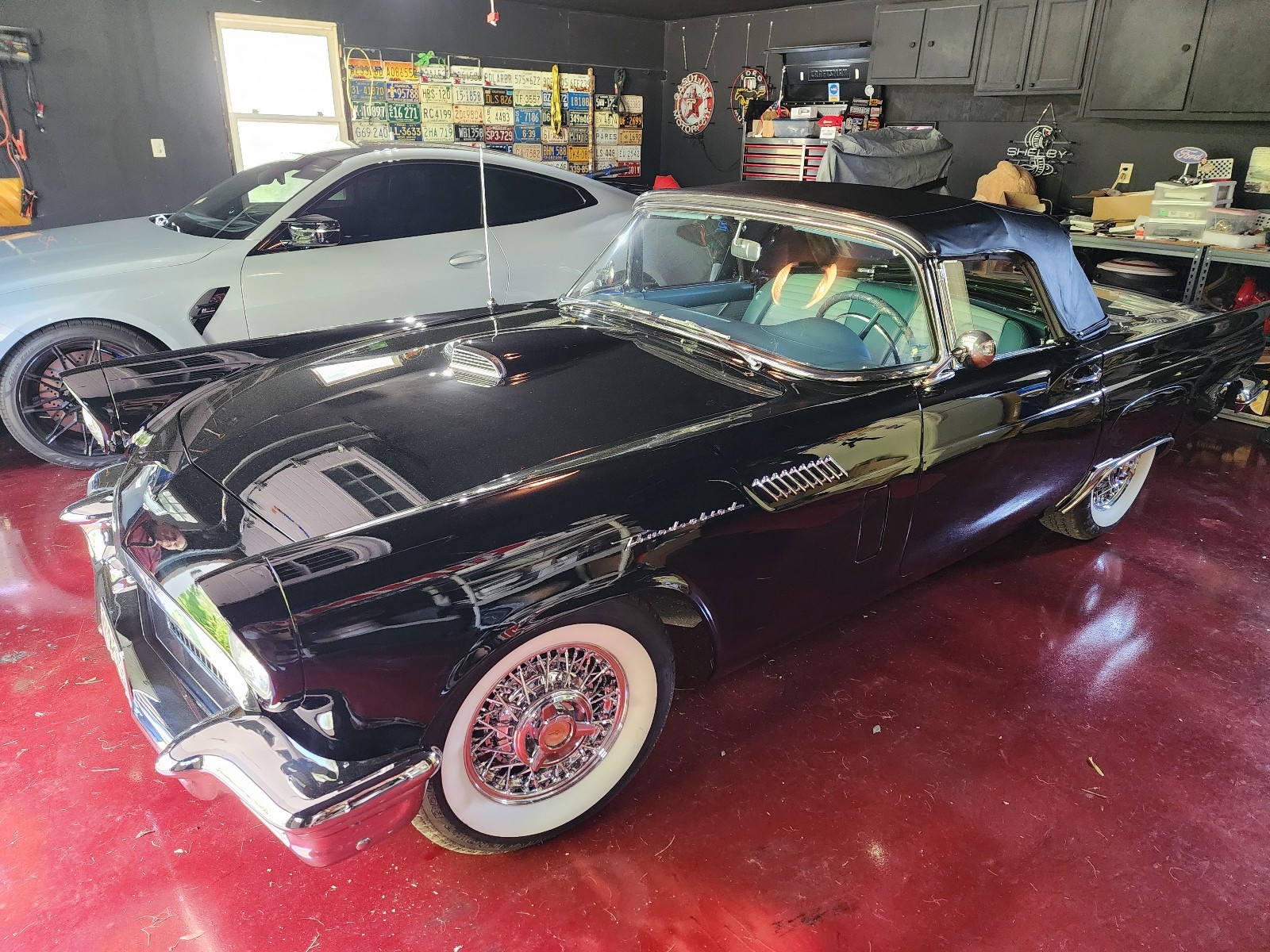 Ford Thunderbird 1957