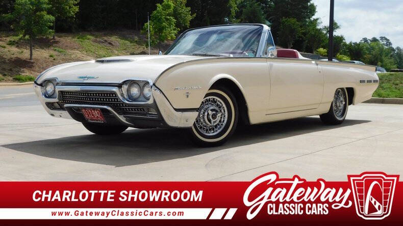 Ford-Thunderbird-1962-White-Red