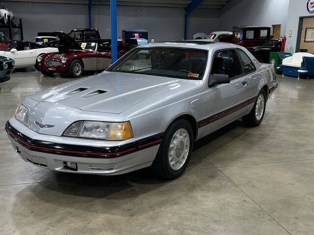 Ford-Thunderbird-1987-Silver-Gray