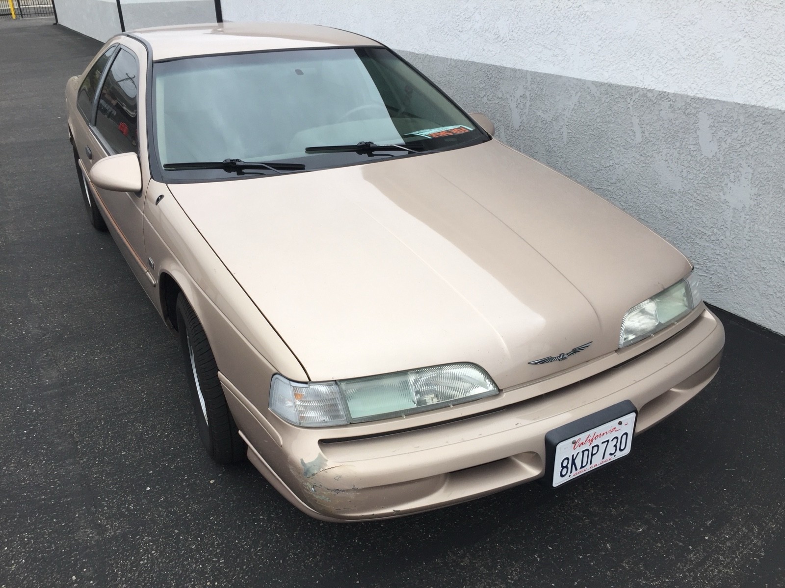 Ford-Thunderbird-1993-Sedan
