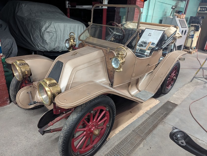 Franklin-RUNABOUT-MODEL-G-1912-Coupe-Black