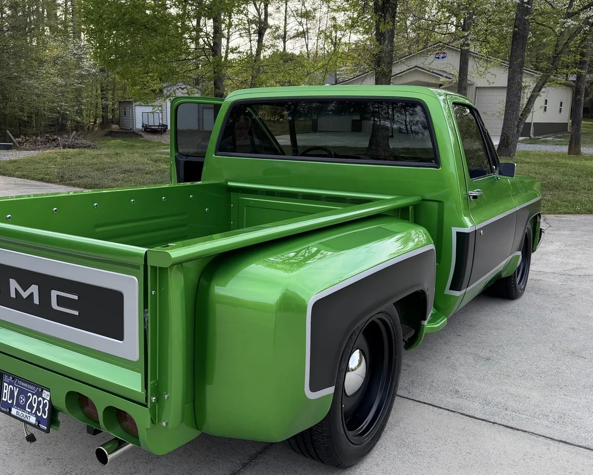 Gmc-C10-1983-Synergy-Green-Ppg-Black
