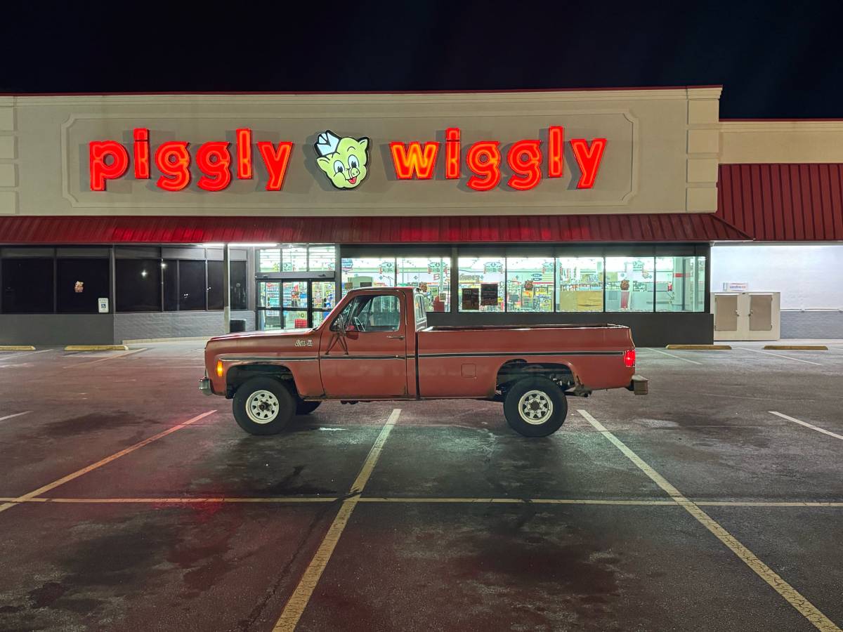 Gmc-Sierra-1500-1980-red