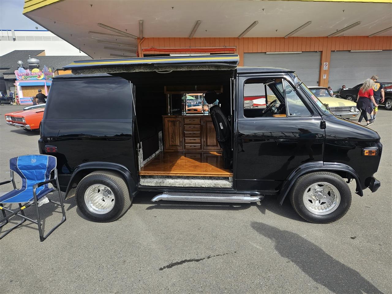 Gmc-Vandura-1975-Black-Black