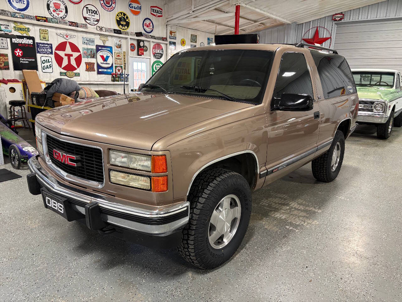 Gmc-Yukon-1994-Tan-Tan