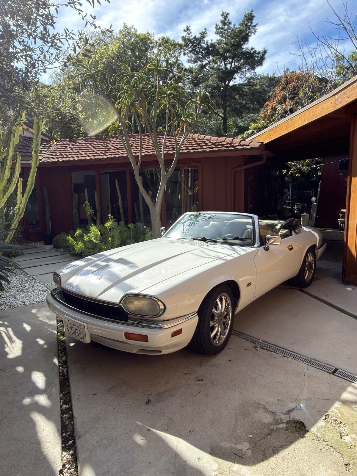 Jaguar-XJS-1995-Convertible-Tan