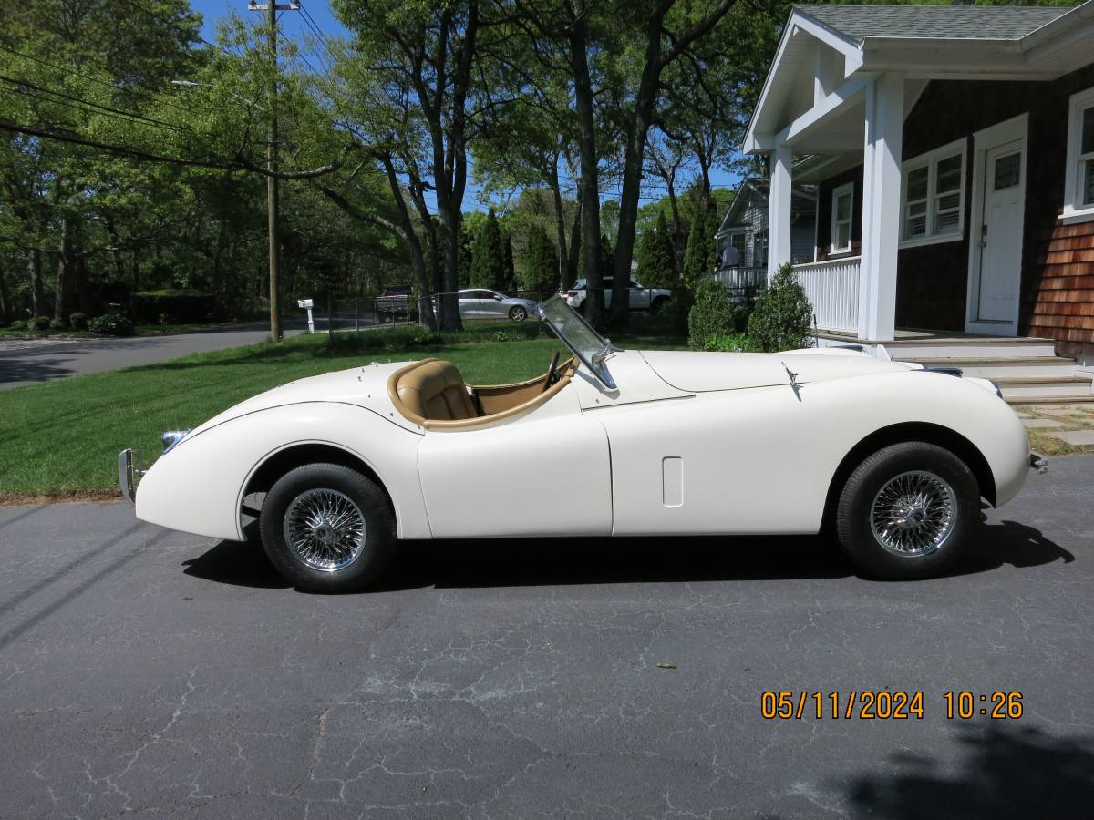 Jaguar-Xk-120-replica-built-in-1999-1954-white