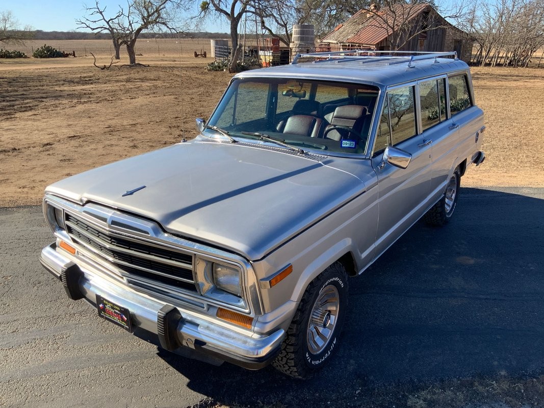 Jeep Grand Wagoneer 1987