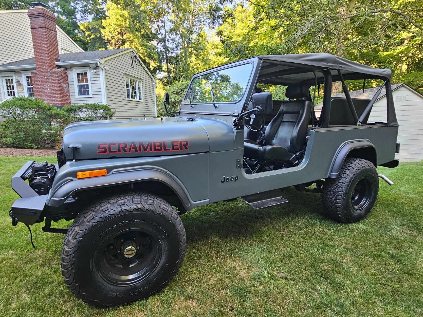 Jeep-Scrambler-1980-SUV-Black