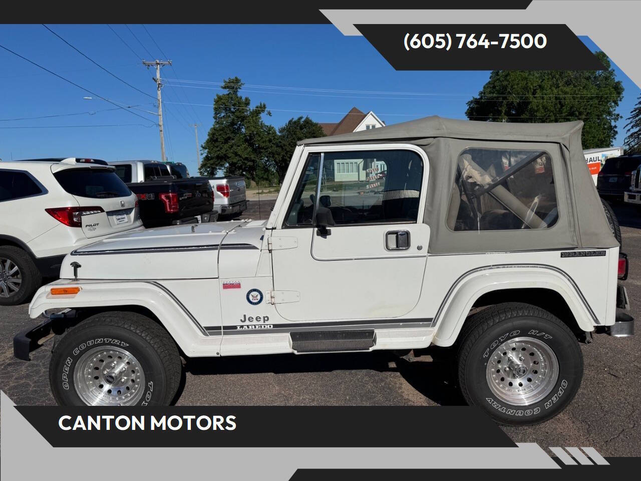 Jeep-Wrangler-1989-White-Gray