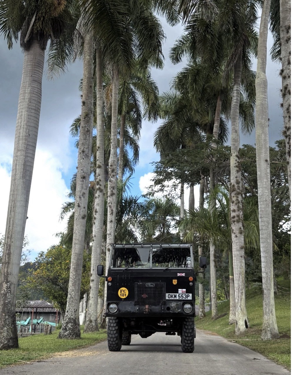 Land-Rover-Defender-1976-Convertible-Black