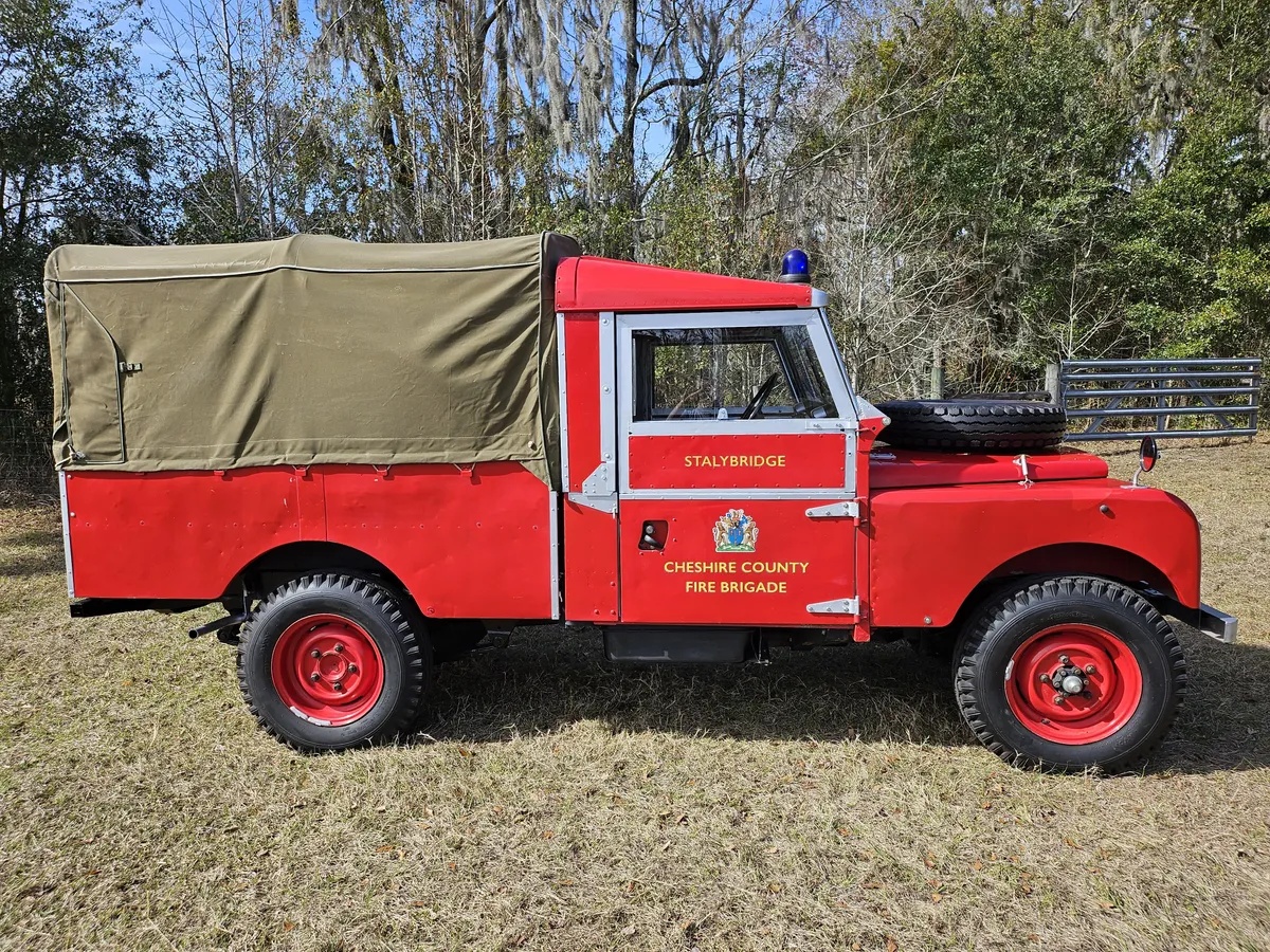 Land-rover-Series-1-1957-Red-Red