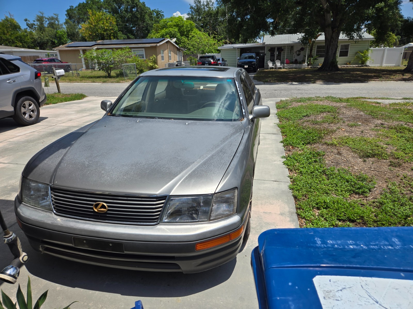 Lexus-LS-1996-Sedan-Tan
