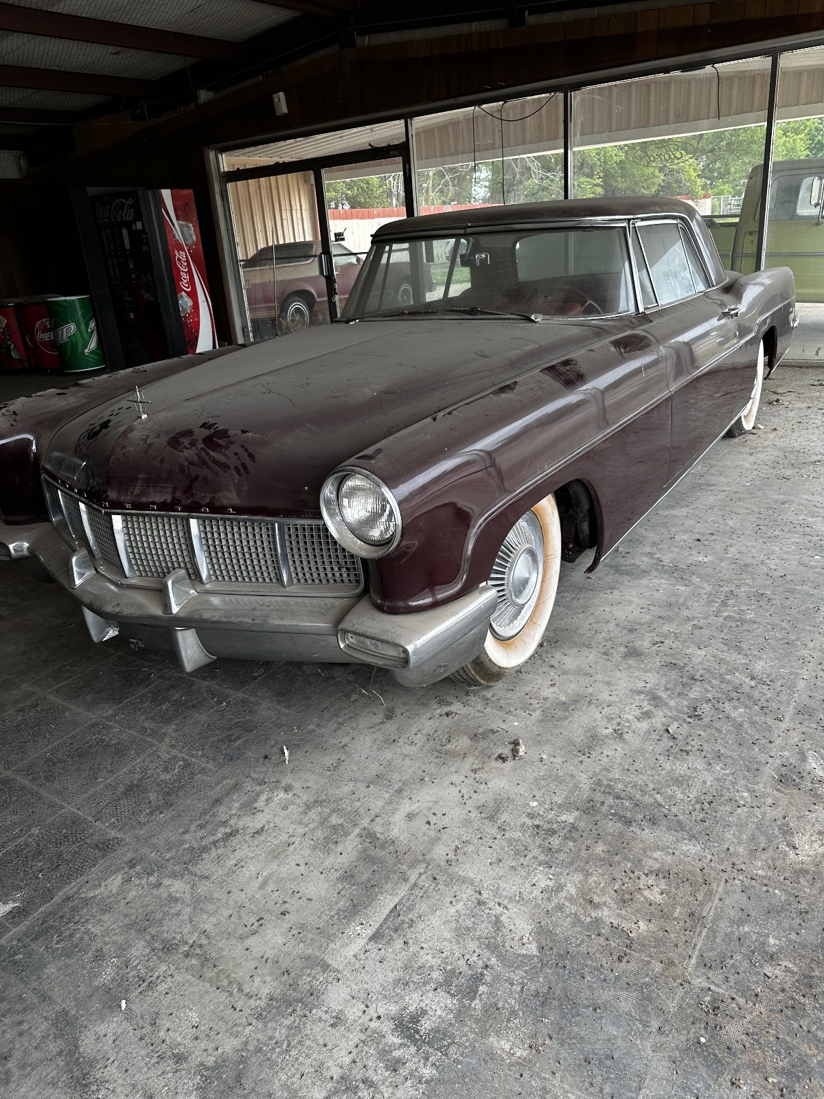Lincoln-Continental-1957-Coupe-Red