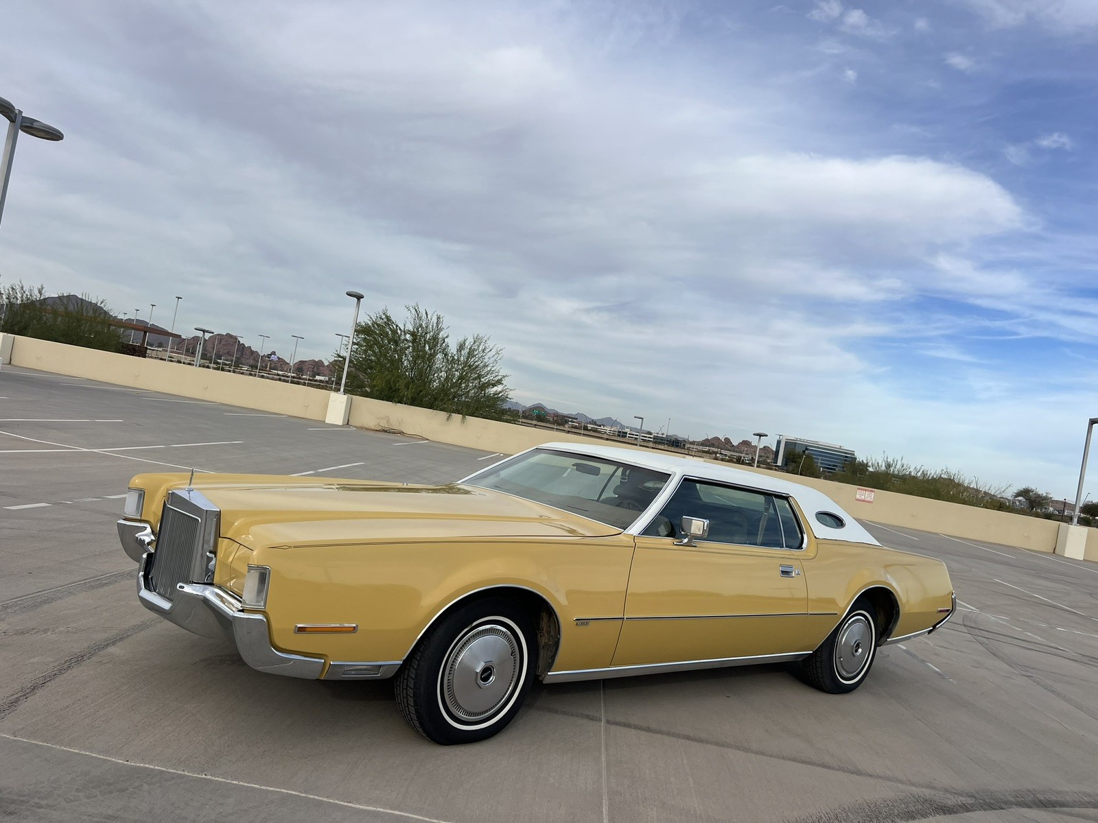 Lincoln Continental 1972