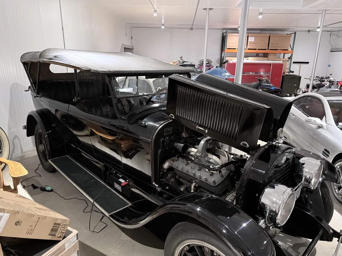 Lincoln-L-series-1923-Black-Black