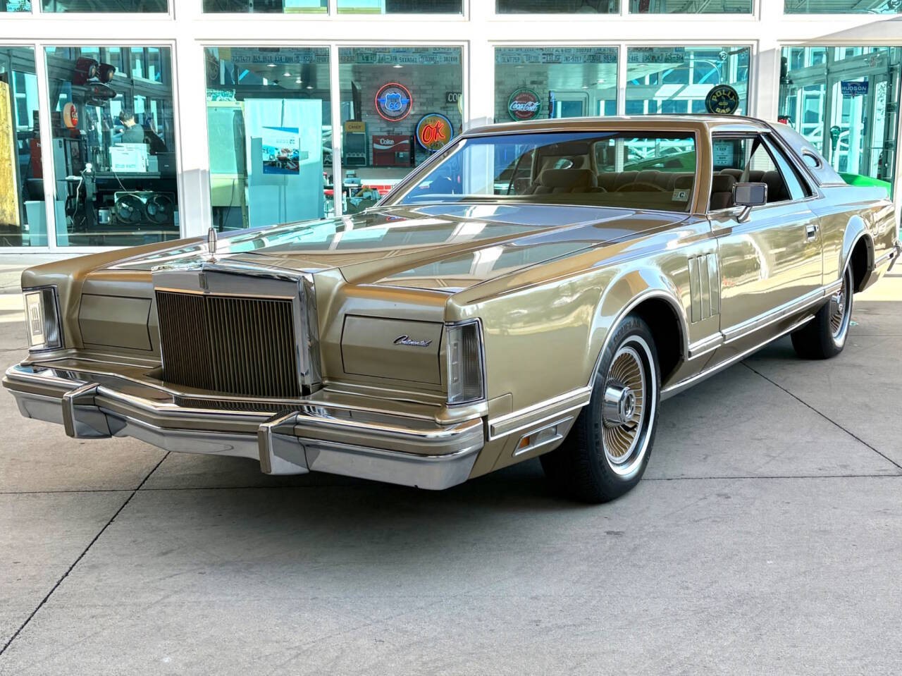 Lincoln Mark V 1978