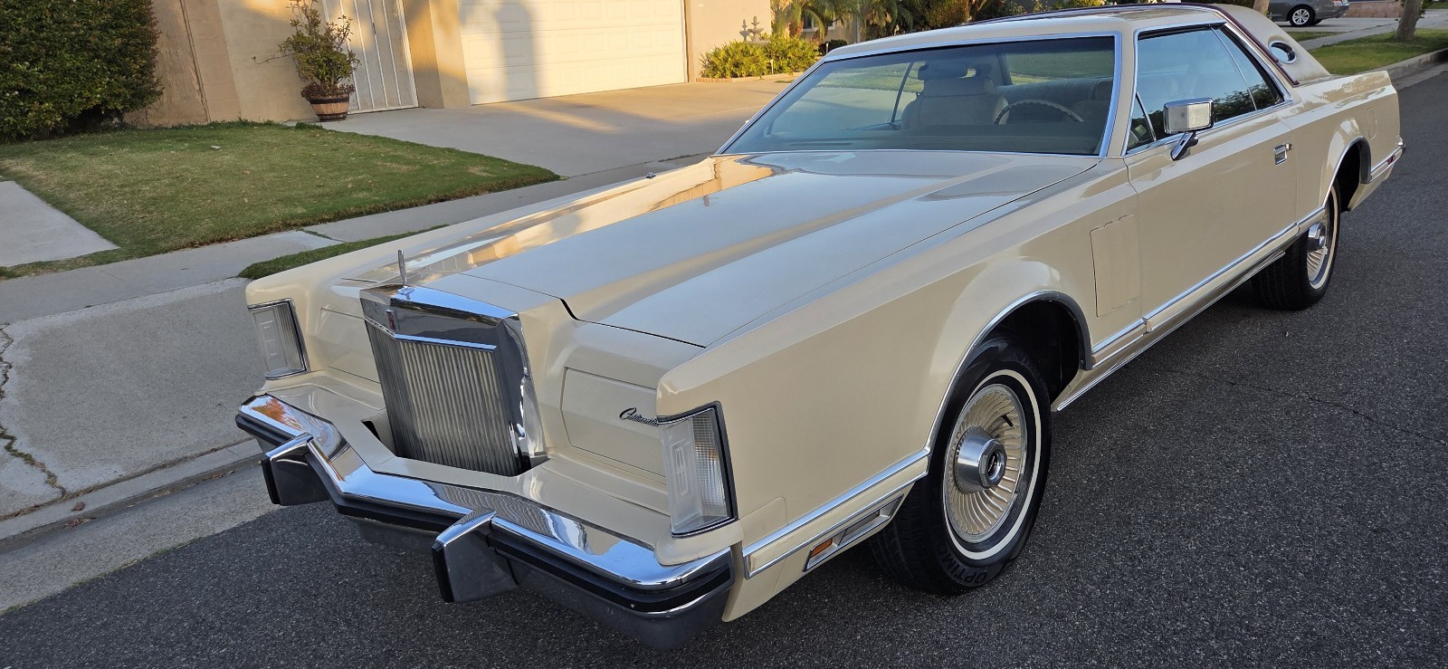 Lincoln Mark V 1979