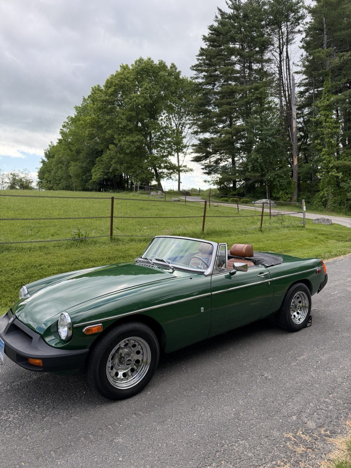 MG-MGB-1976-Convertible-Tan