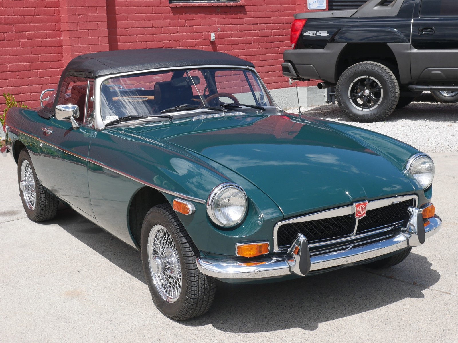 MG-MGB-1977-Convertible-Black