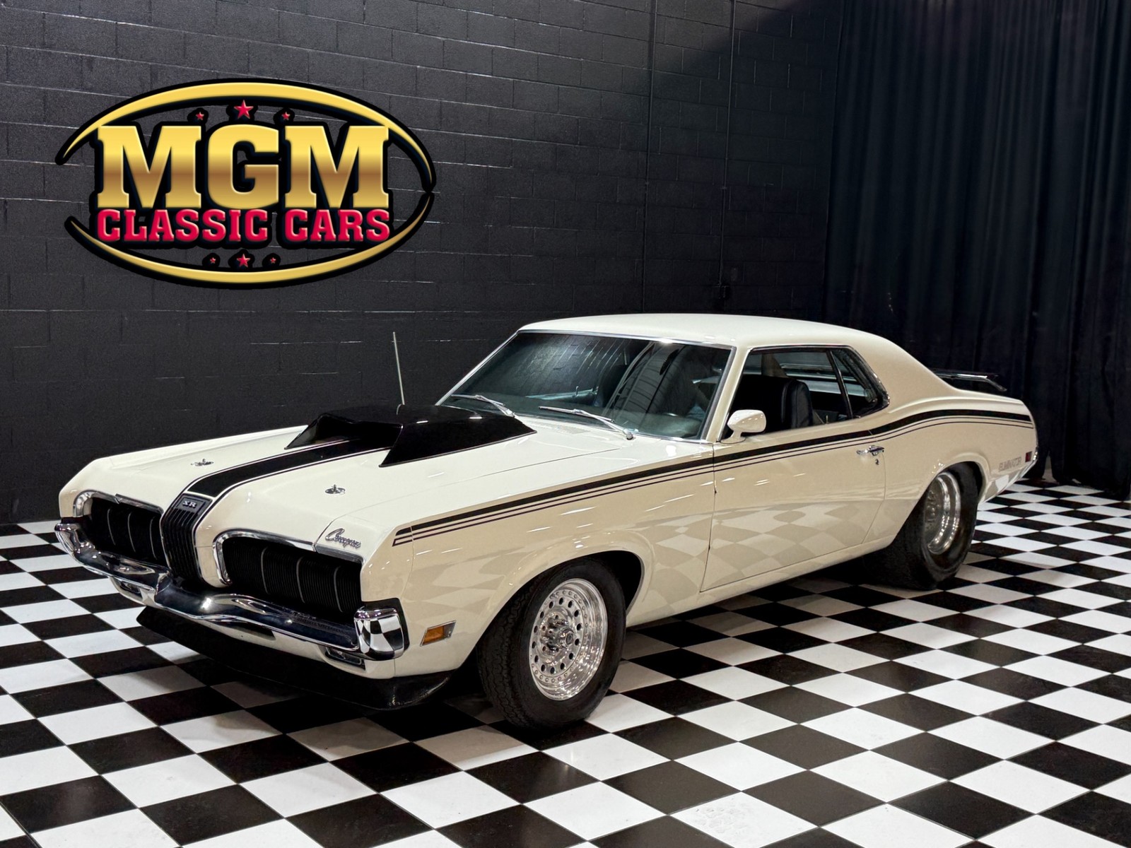 Mercury-Cougar-1970-Coupe-Black