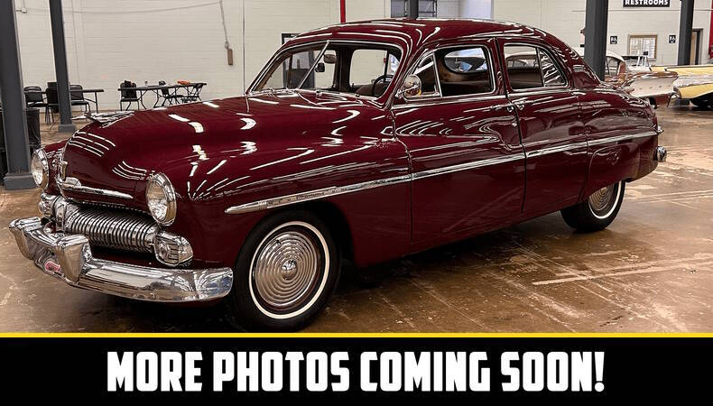 Mercury-Eight-sedan-1950-Maroon