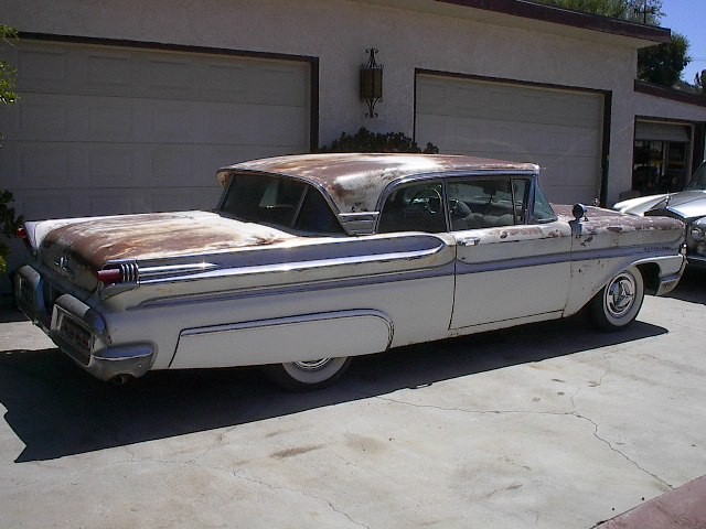 Mercury-Turnpike-Cruiser-1958-2dr-Hardtop-Black-and-White
