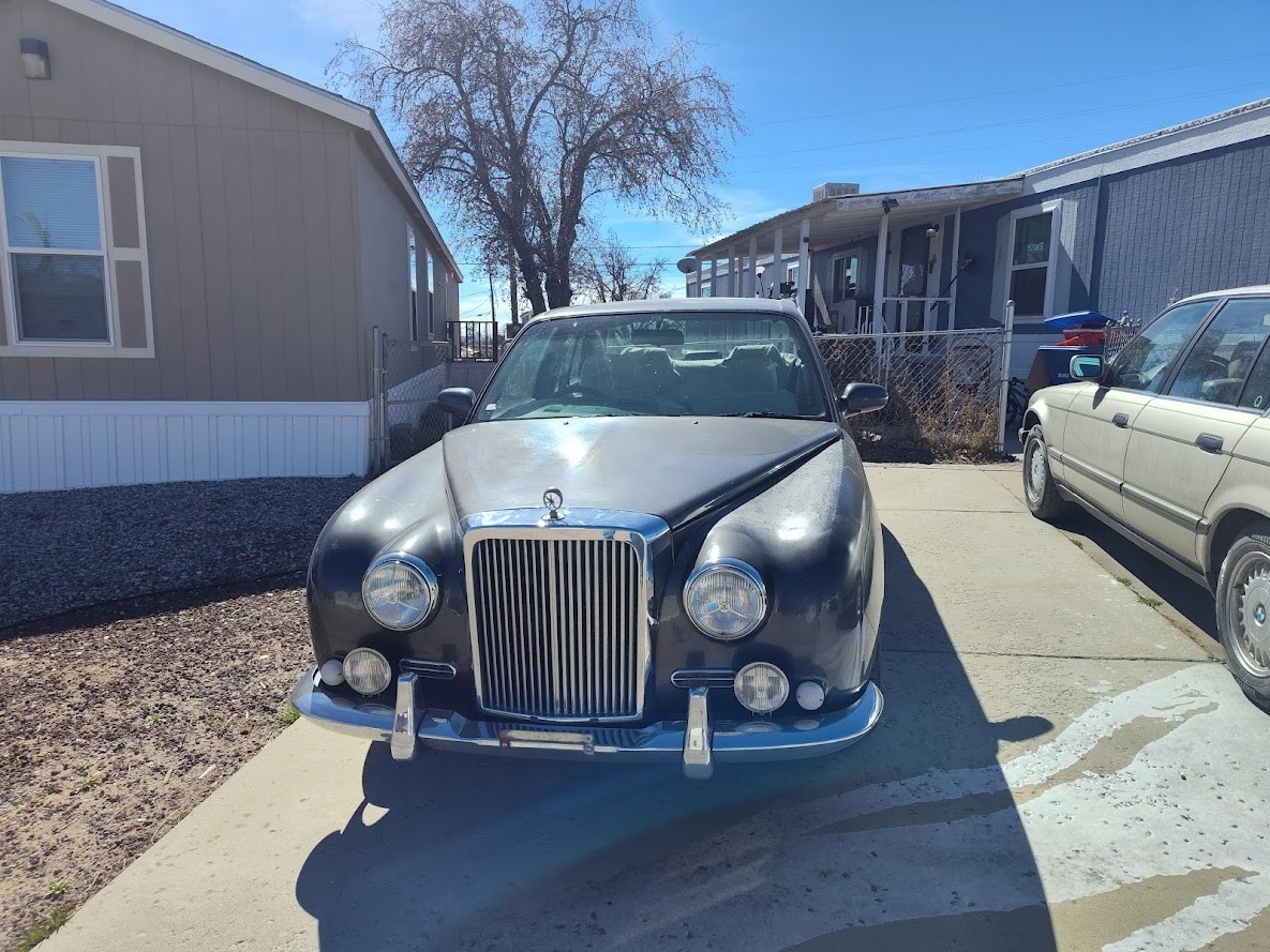 Mitsuoka Galue 1996