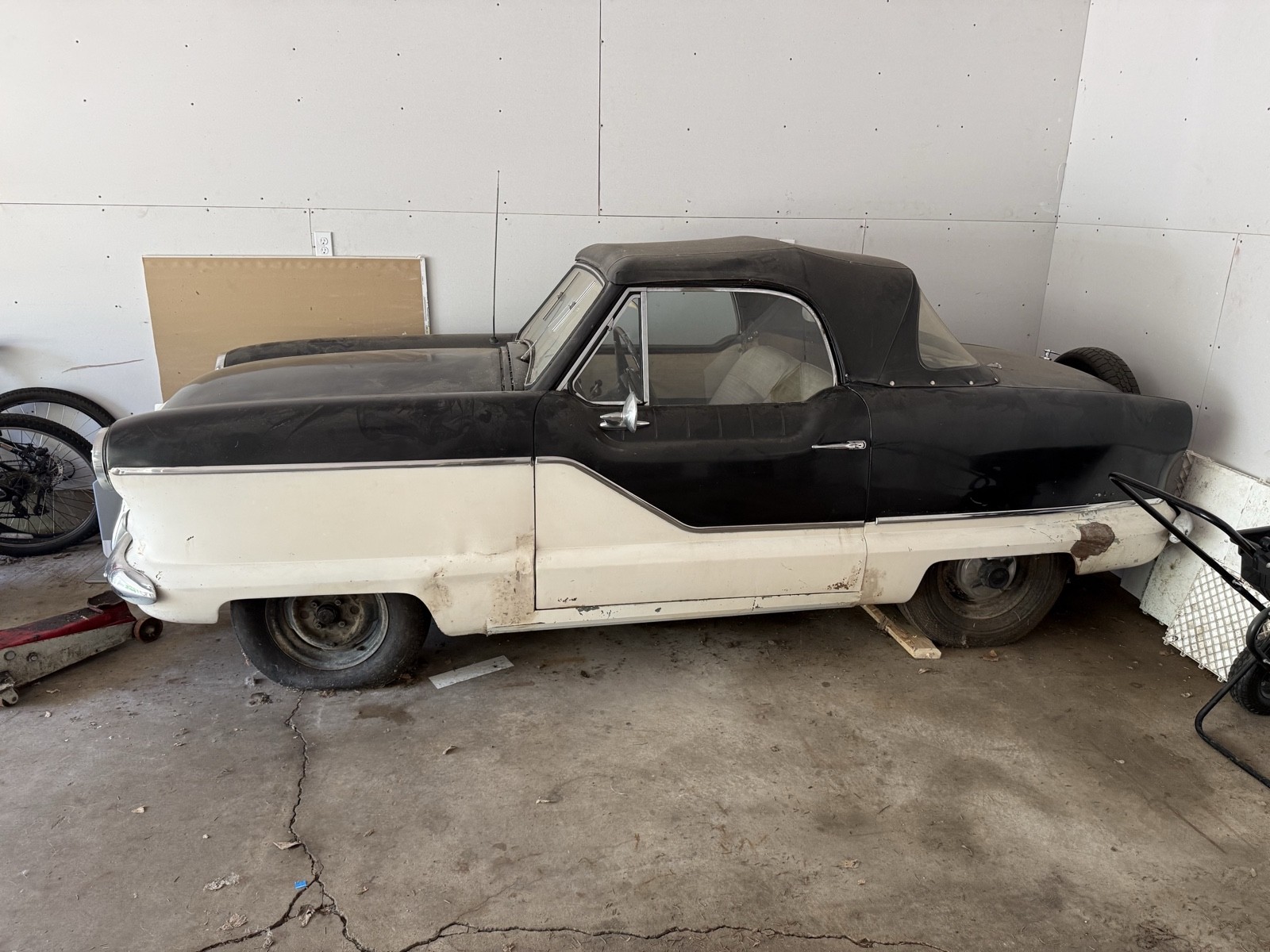 Nash-Metropolitan-1961