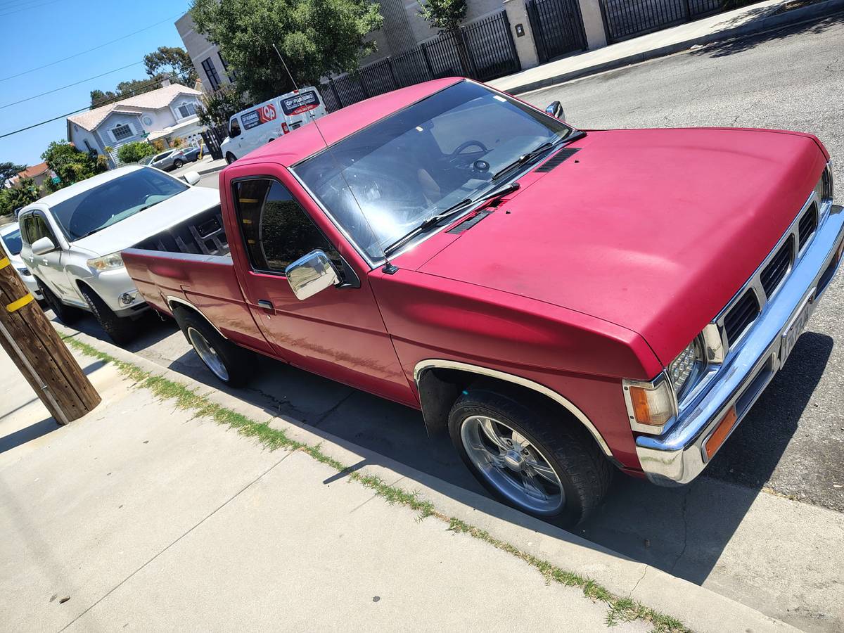 Nissan-datsun-720-1987