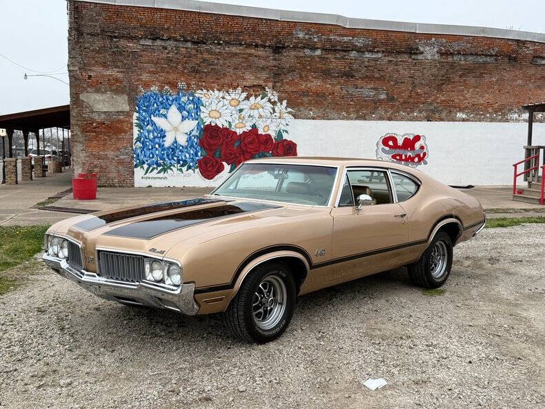 Oldsmobile-442-1970-Copper-Gold