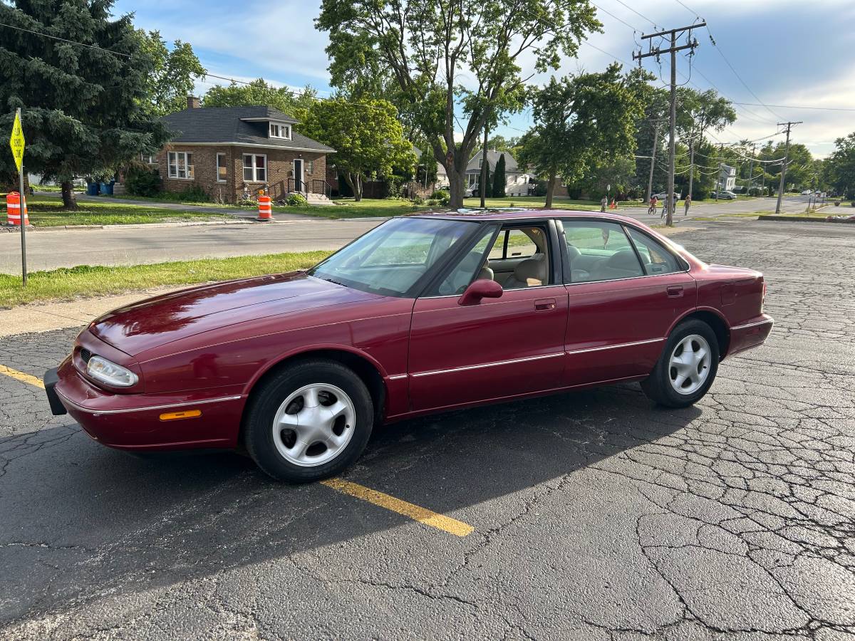 Oldsmobile-88-lss-1996-red