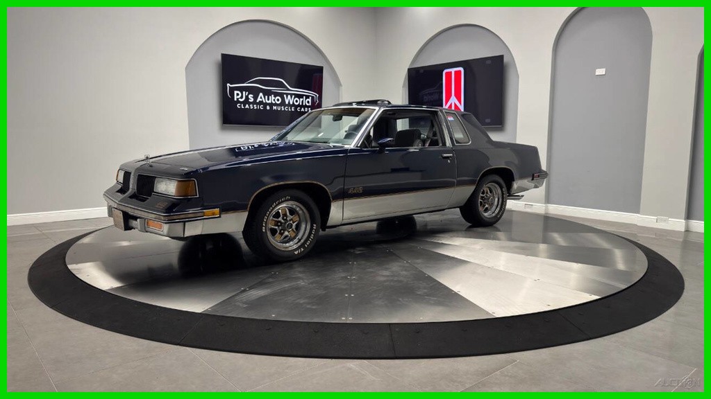 Oldsmobile-Cutlass-1987-Coupe-Gray